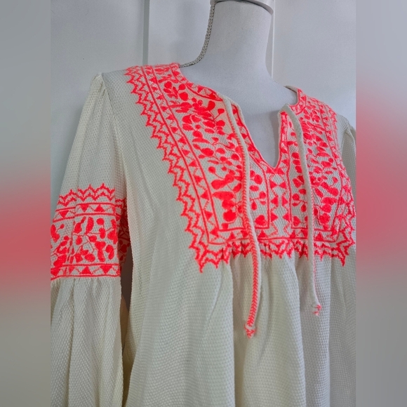 Maeve By Anthropologie Embroidered Cream and Pink Women's Top - Picture 7 of 13